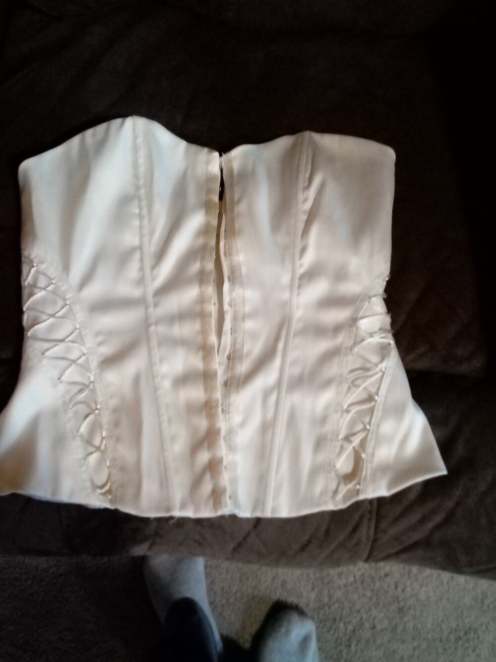 Charlotte Russe Ivory Eye And Hook Front Lace Up Sides Corset L